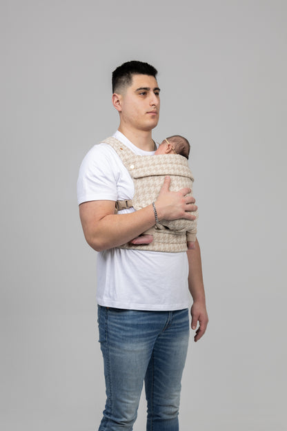 The Monarch Baby Carrier - Houndstooth