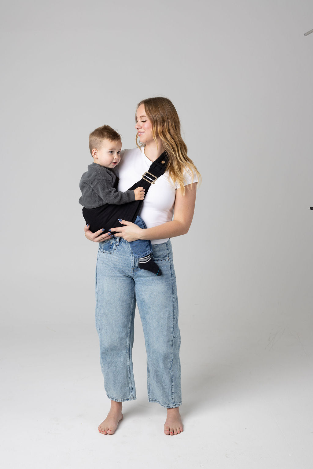 The Monarch Toddler Sling - Ebony