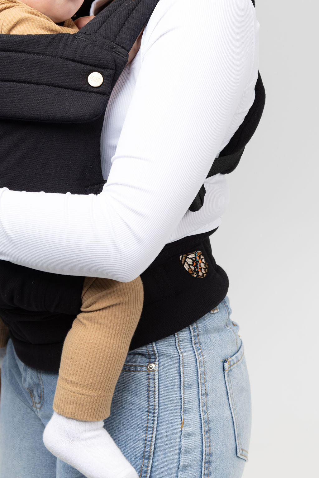The Monarch Baby Carrier - Ebony